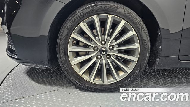 Kia K7 из Кореи Encar