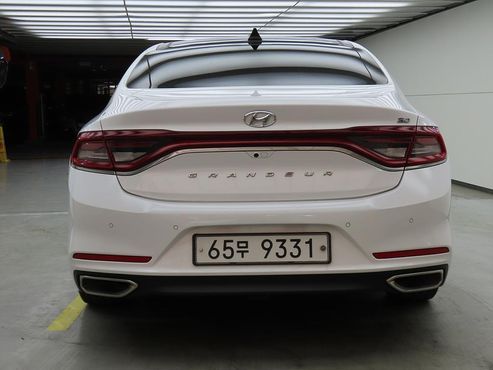 Hyundai Grandeur 2.4 Premium — пробег 77 300 км — фото 4 из 5