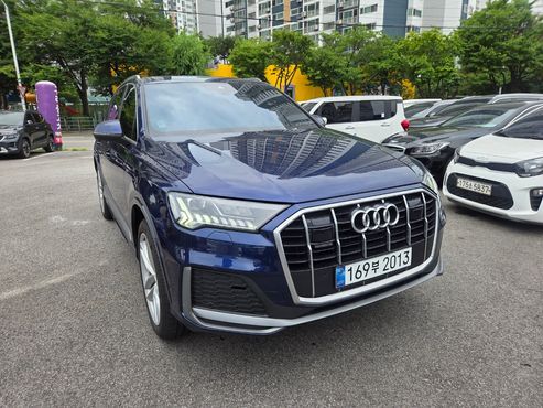 Audi Q7 45 TDI Quattro Premium — пробег 18 399 км — фото 3 из 5