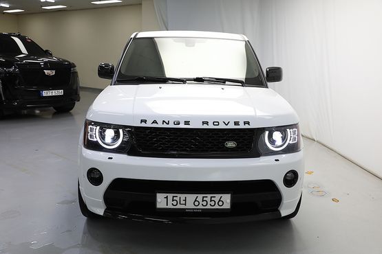 Land Rover Range Rover Sport 3.0 SDV6 — пробег 91 500 км — фото 1 из 5