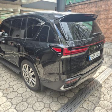 Lexus LX 700h VIP — пробег 300 км — фото 5 из 5