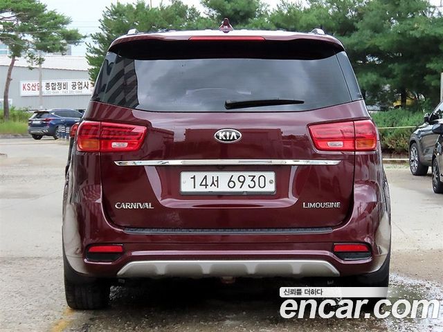 Kia Carnival из Кореи Encar