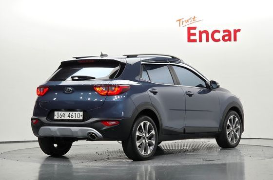 Kia Stonic Diesel 1.6 Trendy — пробег 99 734 км — фото 2 из 5