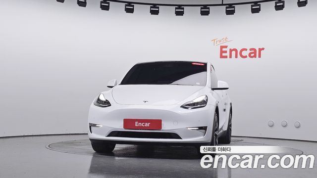 Tesla Model Y Long Range AWD — пробег 106 715 км — фото 3 из 5