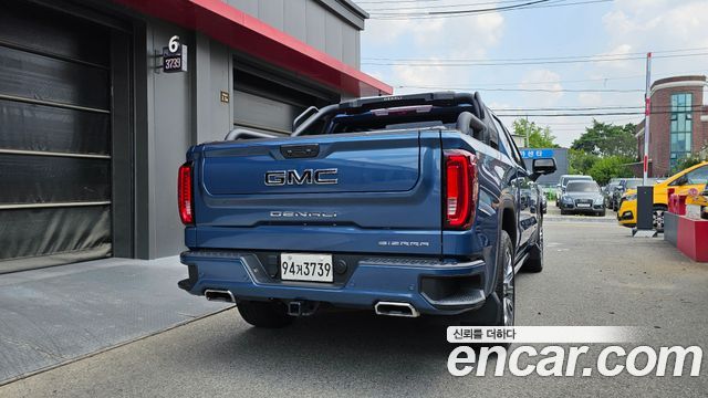 GMC Sierra Denali — пробег 32 138 км — фото 4 из 5