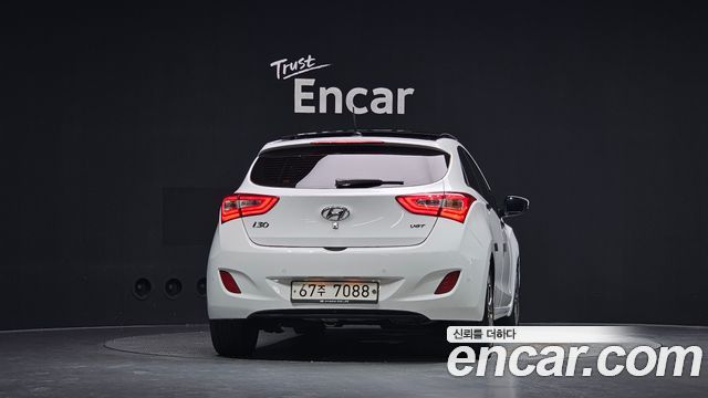 Hyundai i30 Diesel 1.6 VGT Extreme — пробег 131 442 км — фото 4 из 5