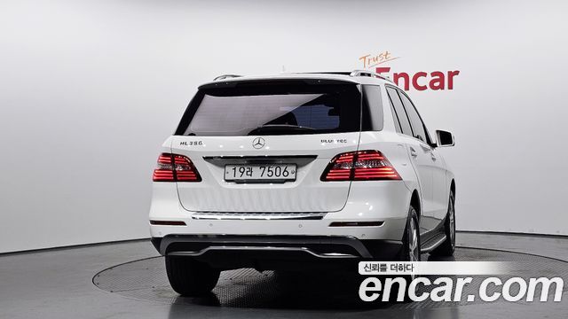 Mercedes-Benz M-class ML350 BlueTEC 4MATIC — пробег 164 901 км — фото 4 из 5