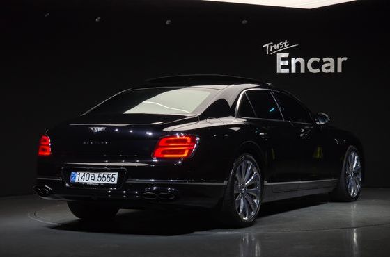 Bentley Flying Spur 4.0 — пробег 49 079 км — фото 2 из 5