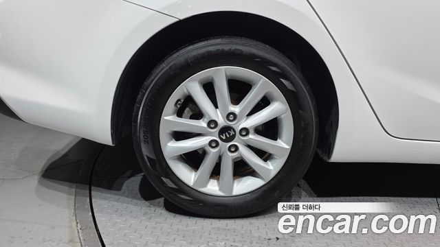 Kia K3 из Кореи Encar