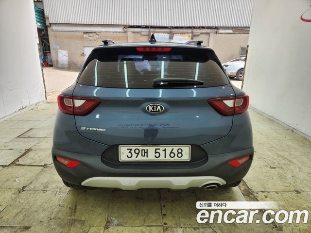 Kia Stonic из Кореи Encar
