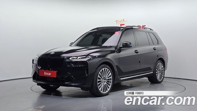 BMW X7 xDrive 40d Design Pure Excellence 6-Seater — пробег 27 642 км — фото 1 из 5