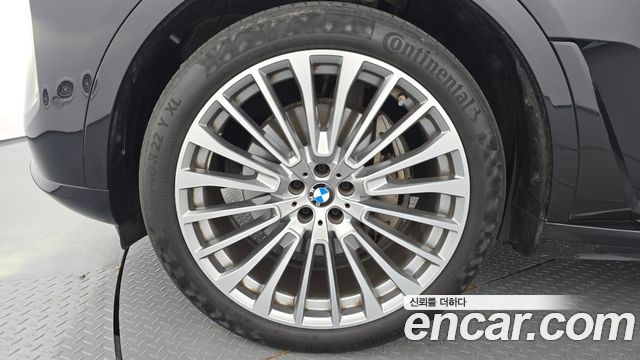 BMW X7 xDrive 40d Design Pure Excellence 6-Seater — пробег 27 642 км — фото 5 из 5
