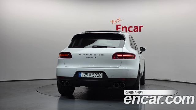 Porsche Macan из Кореи Encar