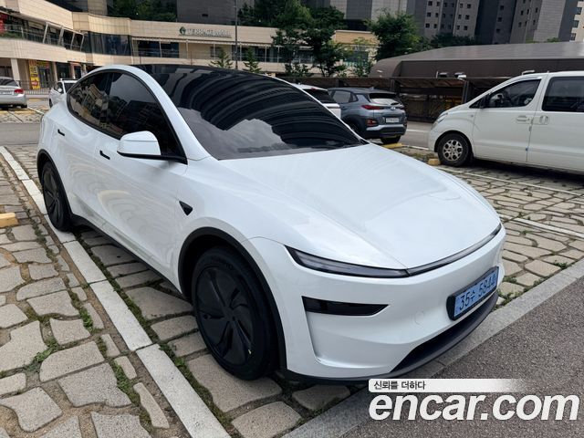 Tesla Model Y Premium RWD — пробег 983 км — фото 5 из 5