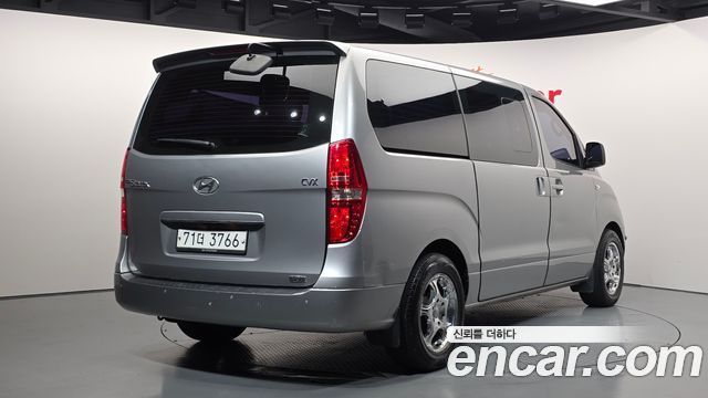 Hyundai Starex 12-Seater Wagon CVX Premium — пробег 237 055 км — фото 2 из 5