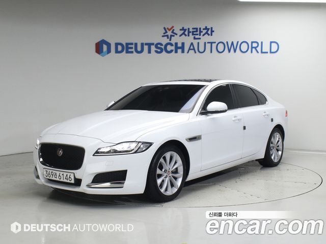 Jaguar XF 20d Portfolio — пробег 72 152 км — фото 1 из 5