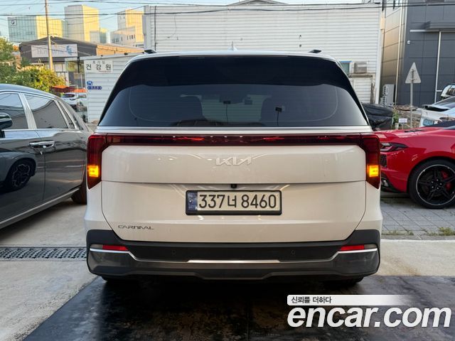 Kia Carnival 9-Seater Noblesse — пробег 45 039 км — фото 5 из 5