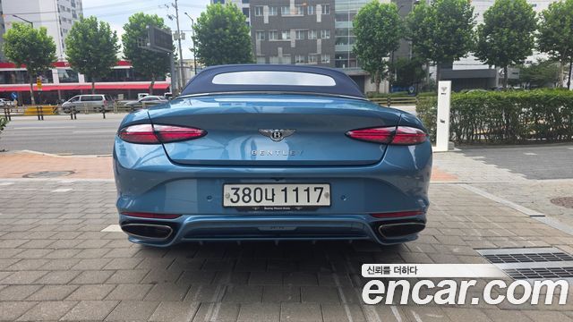 Bentley Continental 4.0 GTC Speed — пробег 5 000 км — фото 4 из 5
