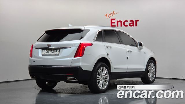 Cadillac XT5 3.6 Premium Plus AWD — пробег 83 150 км — фото 2 из 5