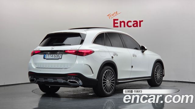 Mercedes-Benz GLC-Class GLC300 4MATIC AMG Line — пробег 5 704 км — фото 2 из 5