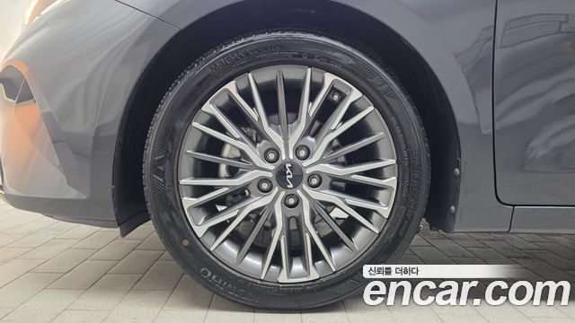 Kia K3 из Кореи Encar