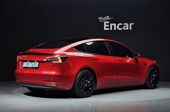 Tesla Model 3 Standard Range Plue RWD — пробег 73 565 км — фото 2 из 5