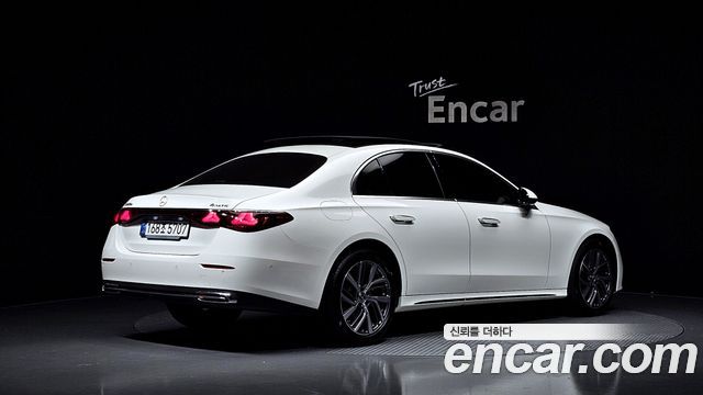 Mercedes-Benz E-Class из Кореи Encar
