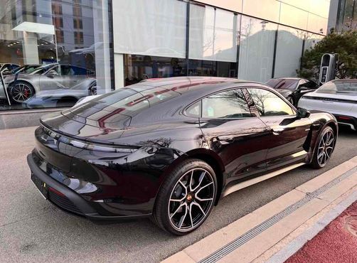 Porsche Taycan Base — пробег 22 537 км — фото 4 из 5