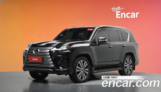 Lexus LX 700h Luxury — пробег 1 767 км — фото 1 из 5