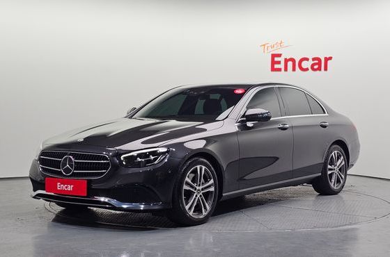 Mercedes-Benz E-Class E250 Avantgarde — пробег 16 670 км — фото 1 из 5