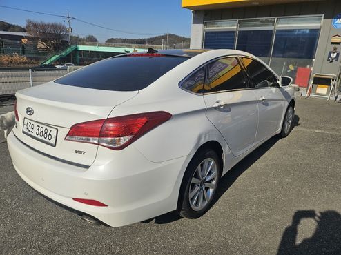Hyundai i40 1.7 VGT Premium — пробег 200 000 км — фото 3 из 5