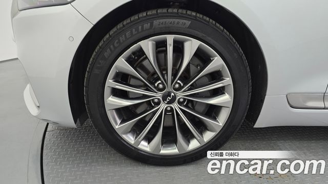 Kia K9 из Кореи Encar
