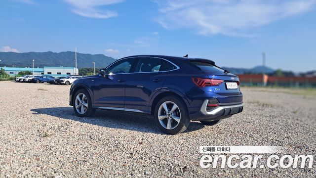 Audi Q3 35 TDI Premium Sportback — пробег 1 250 км — фото 4 из 5