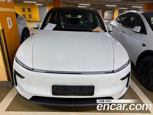 Tesla Model Y Premium RWD — пробег 1 км — фото 3 из 5