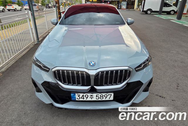 BMW 5-Series 530e M Sport — пробег 29 000 км — фото 2 из 5