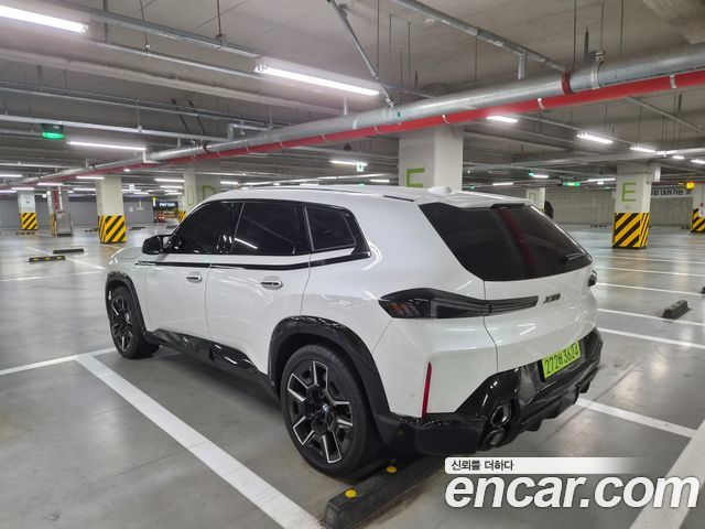 BMW XM 4.4 — пробег 12 710 км — фото 4 из 5