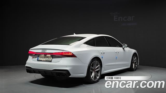 Audi A7 55 TFSI Quattro Premium — пробег 75 654 км — фото 2 из 5