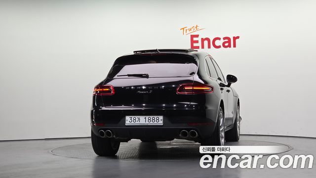 Porsche Macan из Кореи Encar