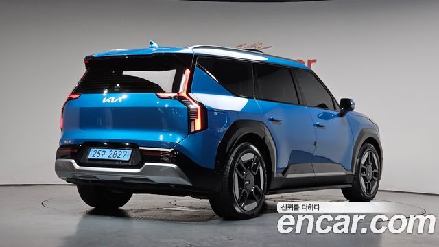 Kia EV9 Long Range 4WD Earth — пробег 47 331 км — фото 2 из 5