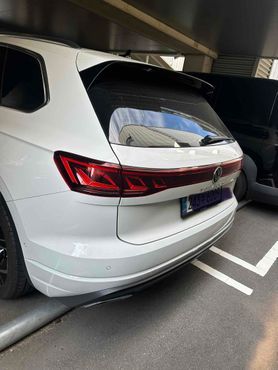 Volkswagen Touareg 3.0 TDI Prestige — пробег 12 000 км — фото 3 из 5