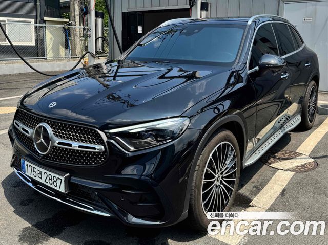 Mercedes-Benz GLC-Class GLC300 4MATIC AMG Line — пробег 22 000 км — фото 1 из 5