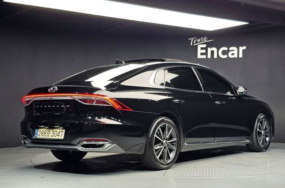 Hyundai Grandeur 2.5 Exclusice — пробег 105 755 км — фото 2 из 5