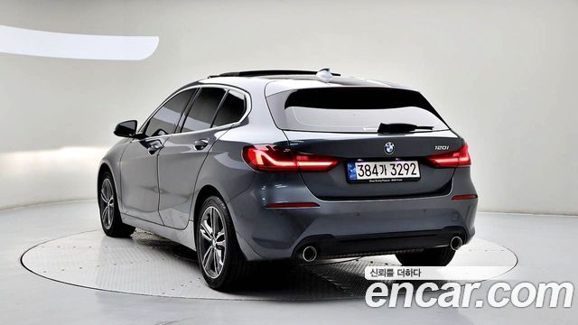 BMW 1-Series 120i Sports — пробег 30 962 км — фото 2 из 5