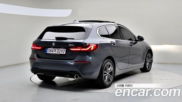 BMW 1-Series 120i Sports — пробег 30 962 км — фото 4 из 5