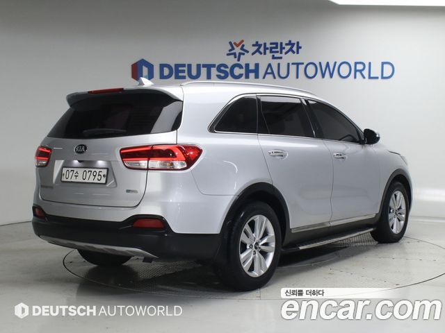 Kia Sorento Diesel 2.0 2WD Prestige — пробег 221 678 км — фото 2 из 5