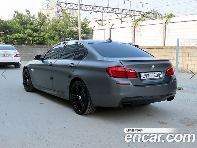 BMW 5-Series 550i xDrive — пробег 108 155 км — фото 3 из 5