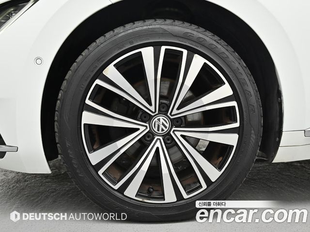 Volkswagen Arteon 2.0 TDI Premium — пробег 253 000 км — фото 5 из 5