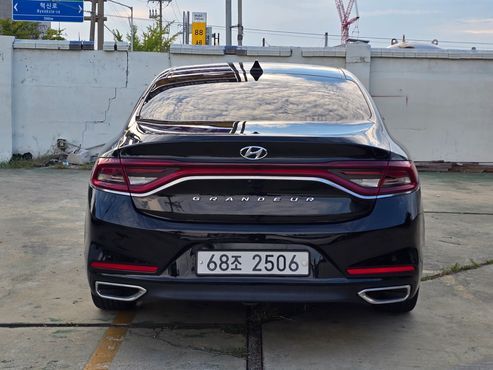 Hyundai Grandeur 2.4 Premium — пробег 56 000 км — фото 4 из 5