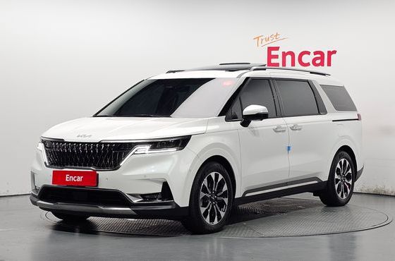 Kia Carnival Gasoline 9-Seater Signature — пробег 13 742 км — фото 1 из 5