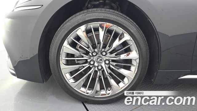 Lexus LS из Кореи Encar